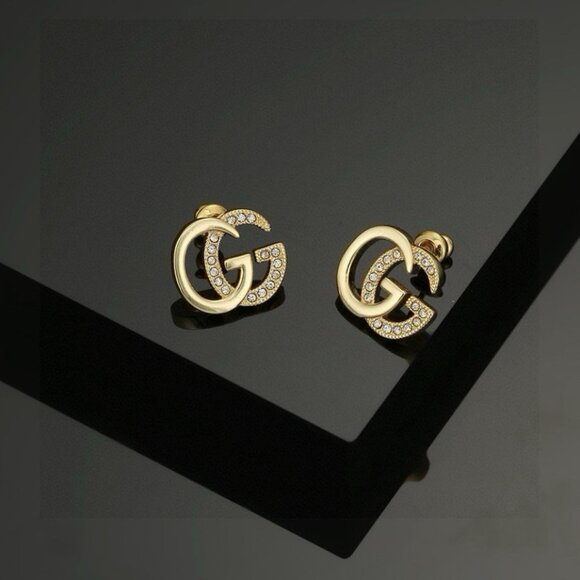 Polished Gold Gucci Monogram Earrings - Picture 5 of 6